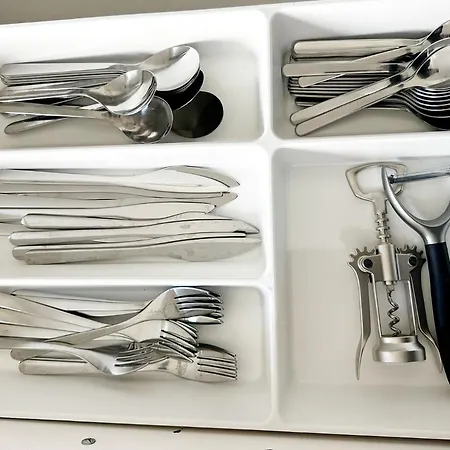 Stylish 2 Apts, 15-min Walk To Center Appartement