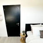 شقة Stylish 2 Apts, 15-min Walk To Center خنت