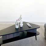 شقة Stylish 2 Apts, 15-min Walk To Center خنت