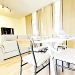 شقة Stylish 2 Apts, 15-min Walk To Center *