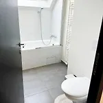 شقة Stylish 2 Apts, 15-min Walk To Center خنت