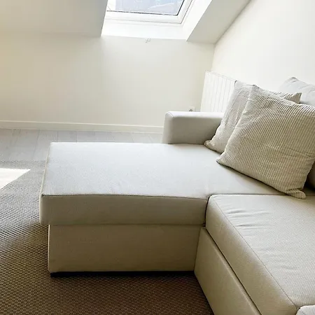 Stylish 2 Apts, 15-min Walk To Center *