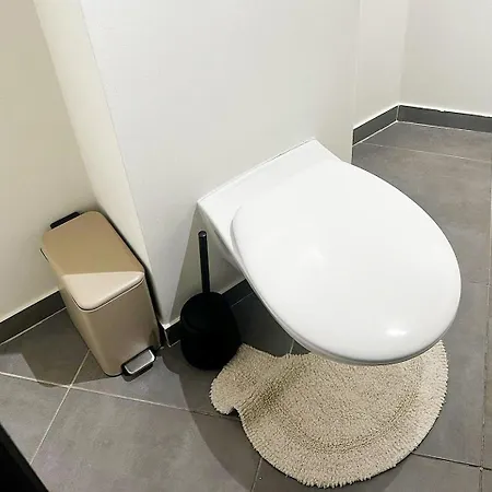 Appartement Stylish 2 Apts, 15-min Walk To Center