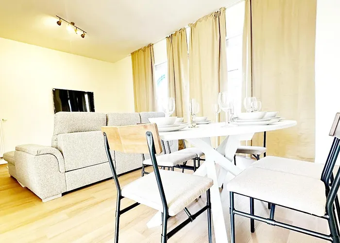 公寓 Stylish 2 Apts, 15-min Walk To Center *